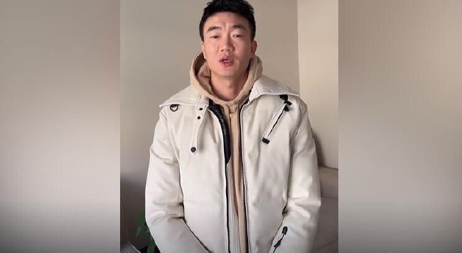 新婚娇妻的裸体婚纱照h